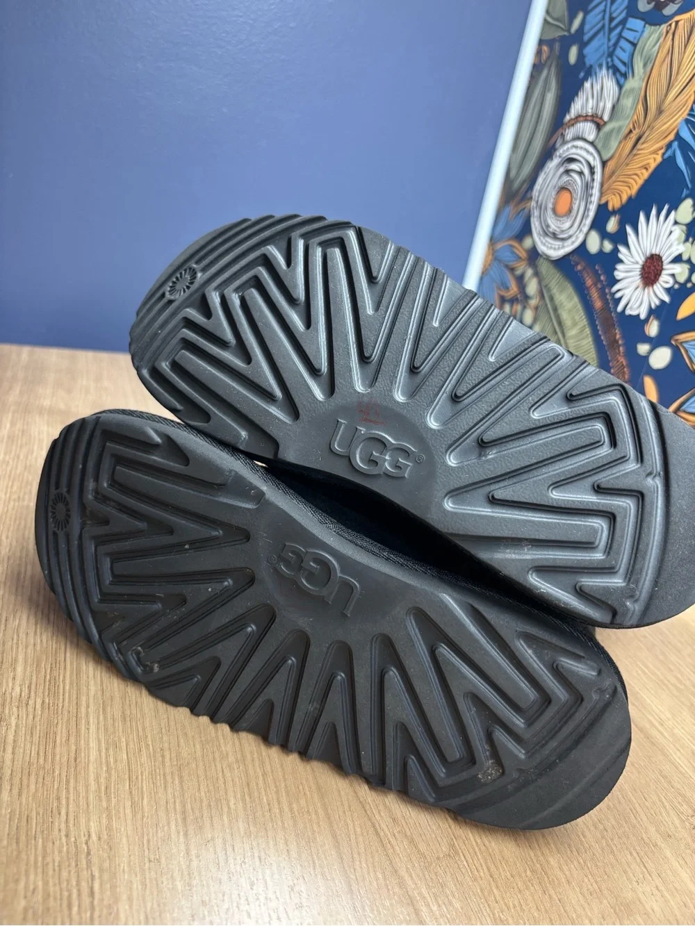 UGG mini bailey